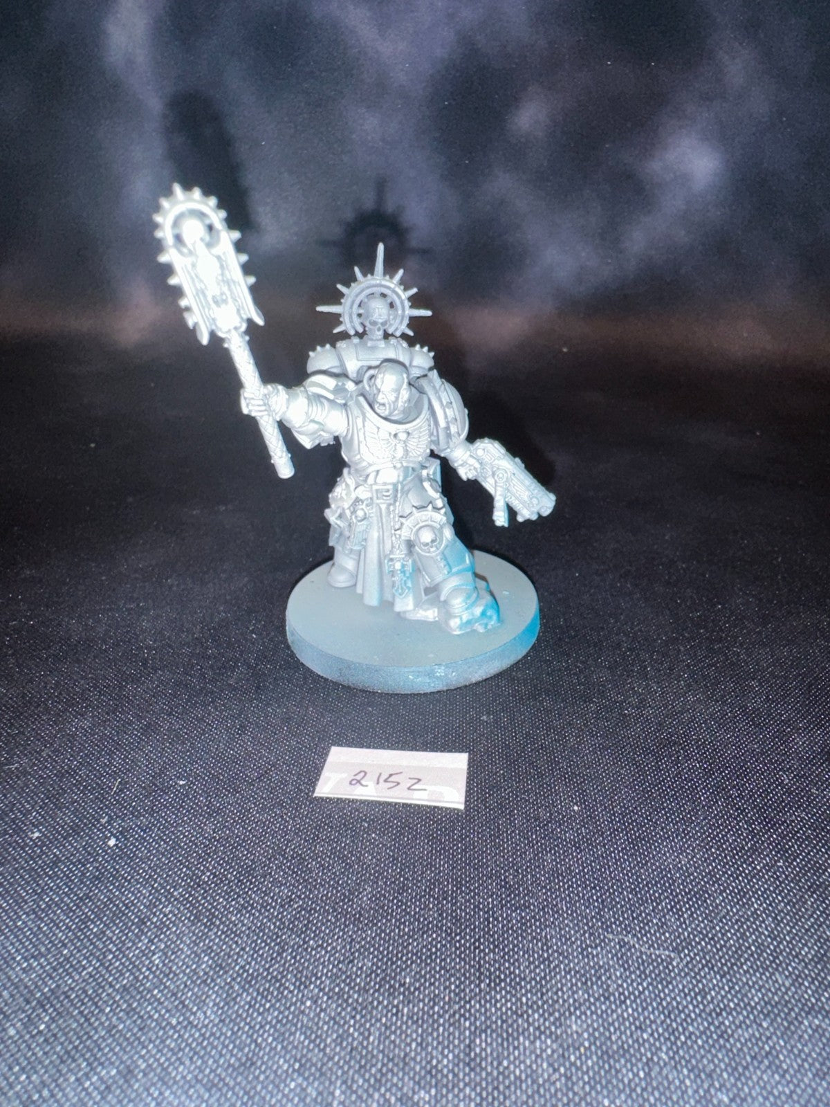 Games Workshop Warhammer 40,000 Space Marines: Primaris Chaplain Primed 2152